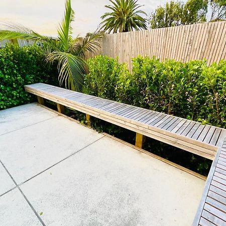 Deluxe Downtown Mount Maunganui Villa Eksteriør billede