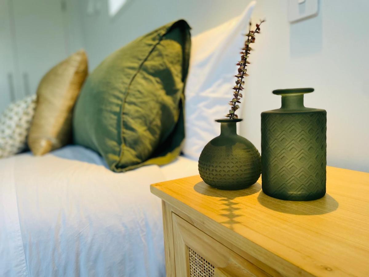Deluxe Downtown Mount Maunganui Villa Eksteriør billede